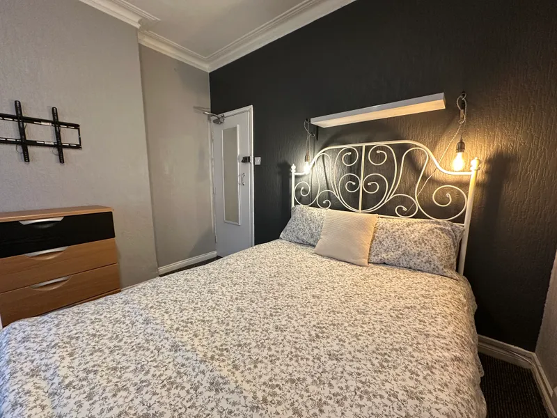 Ripon St // 4 Bed // SEPT 2026 - Image 13